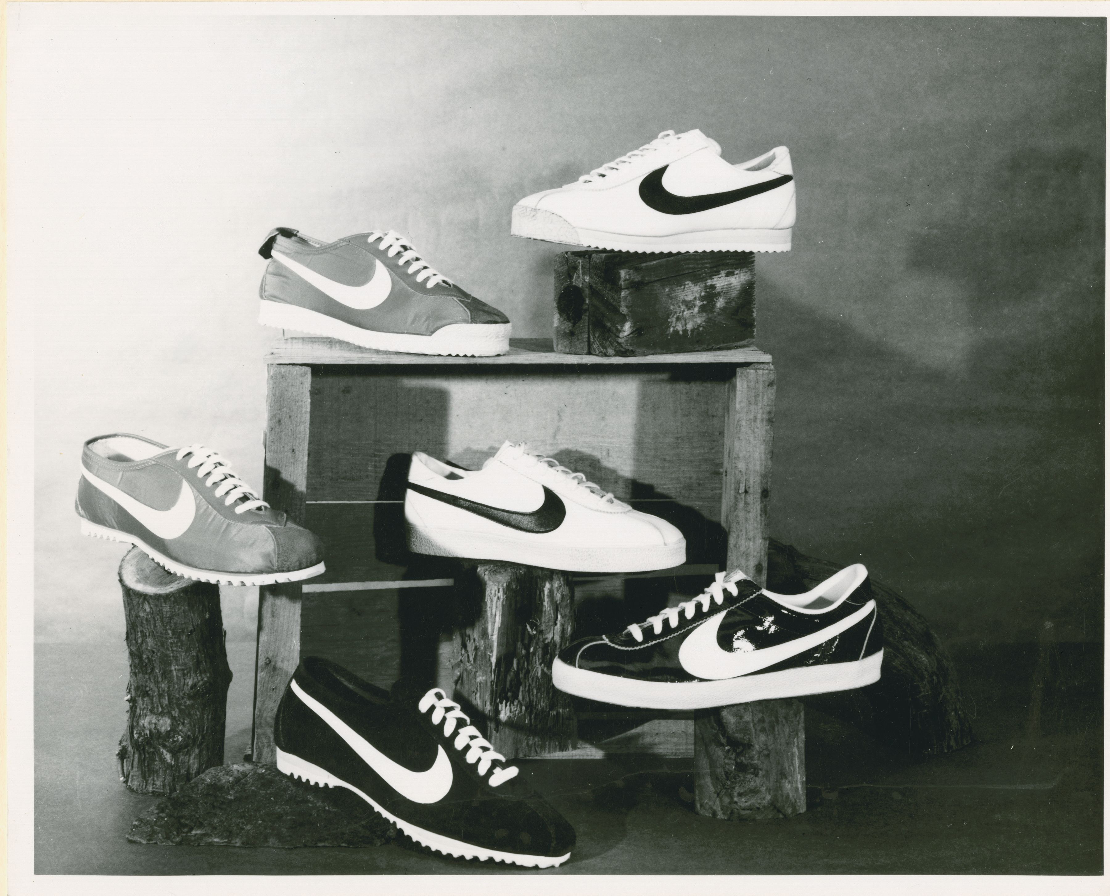 nike logos